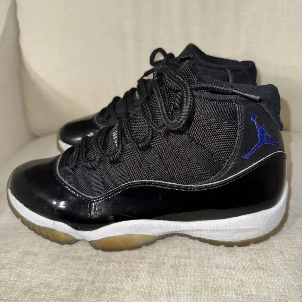 Size 9 - Air Jordan 11 Retro 2016 - Kickz Special Box Space Jam Damaged